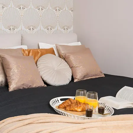 Grand 5min From Station With A Balcony& Air Conditioning