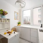 Grand 5min From Station With A Balcony& Air Conditioning アパート ワルシャワ